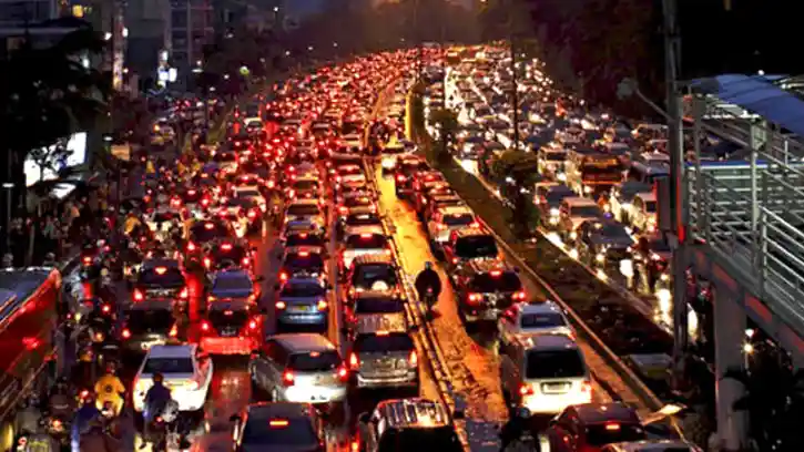 Foto - Polusi Jakarta Semakin Parah, "Bukan Sepenuhnya Salah Mobil"