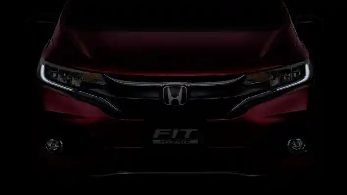 Foto - Honda Jazz Facelift Mulai Muncul Terang-terangan di Jepang!