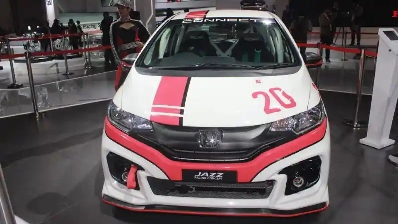 Berita - Honda Jazz Racing Concept Hadir di India Auto Expo 