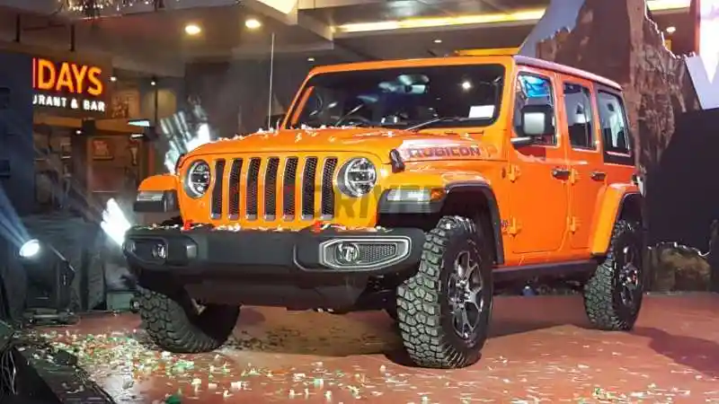 Foto - Kapan Jeep Wrangler Bermesin Listrik Muncul?