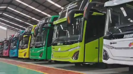 Foto - Soal Impor Lampu Utama Seputaran Produksi Jetbus 5