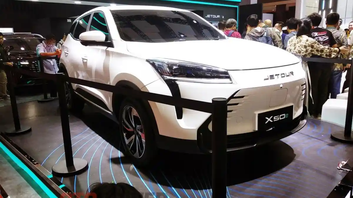 Foto - Pertama Di Dunia, Jetour Bawa X50e Di IIMS 2025, Sudah Bisa Booking