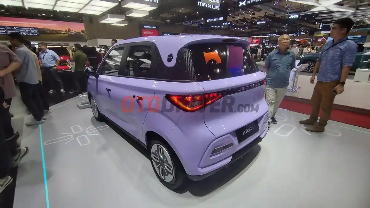 Foto - Melihat Sosok Jetour X20e, Penantang BYD Atto 1 Hadir di GIIAS 2025