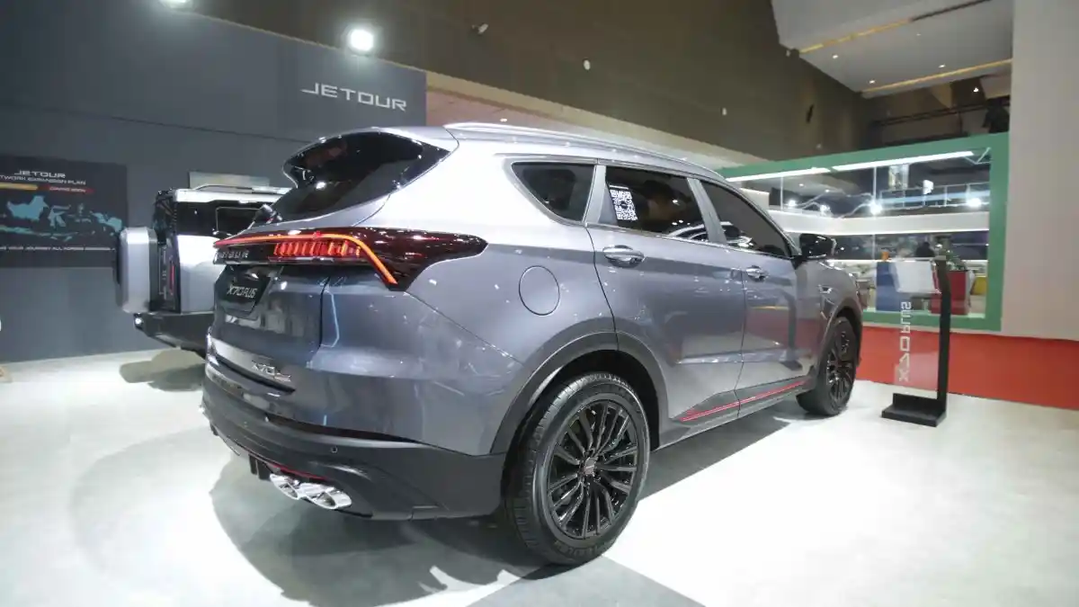 Foto - Cuma Rp 360 Juta, Jetour X70 Plus Pede Incar Segmen SUV 7-Seater Premium