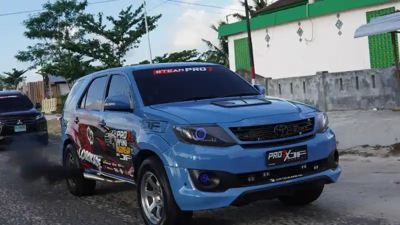 Berita - Uji Kekuatan Pelek dan Daya Sorot Lampu Dengan Keliling Indonesia