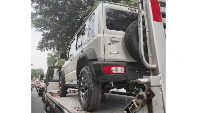 Berita - Suzuki Jimny 5 Pintu Sudah Mendarat di Indonesia