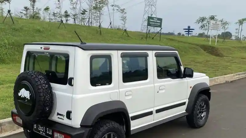 Foto - Inikah Dia Spesifikasi Jimny 5 Pintu Dan 3 Pintu LWB Yang Bakal Hadir?