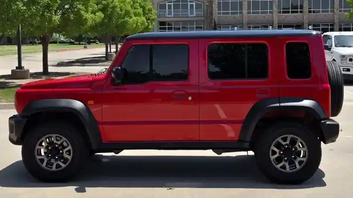 Foto - Wow…Suzuki Jimny 5 Door Bekas Dibanderol Rp 900 Jutaan Di Amerika