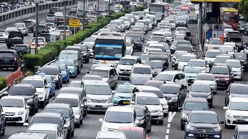 Foto - Libur Lebaran 2024, Jakarta Bebas Ganjil Genap