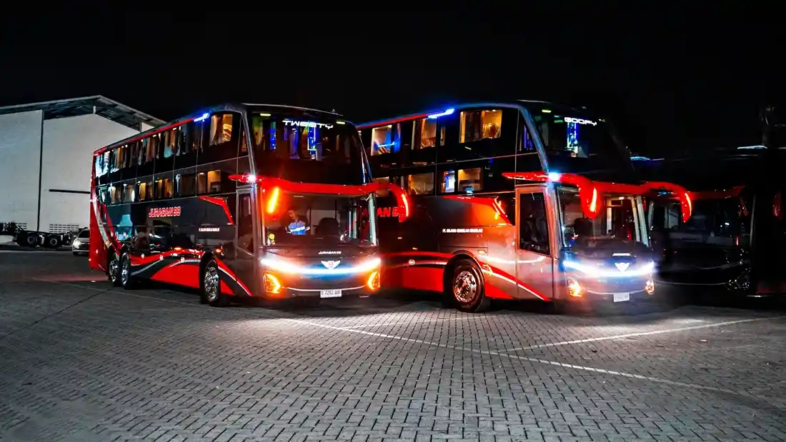 Berita - Double Decker Full Sleeper Juragan 99 Trans, Pertama Di Indonesia