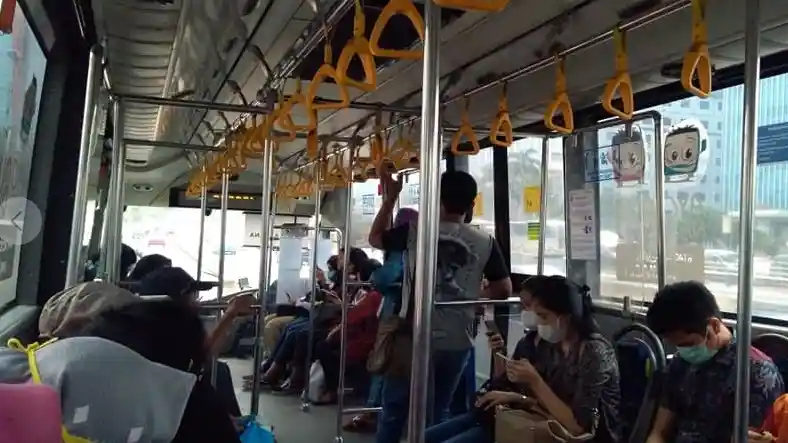 Berita - Penyebaran Virus Corona Masih Tinggi Transjakarta Perketat Protokol Kesehatan