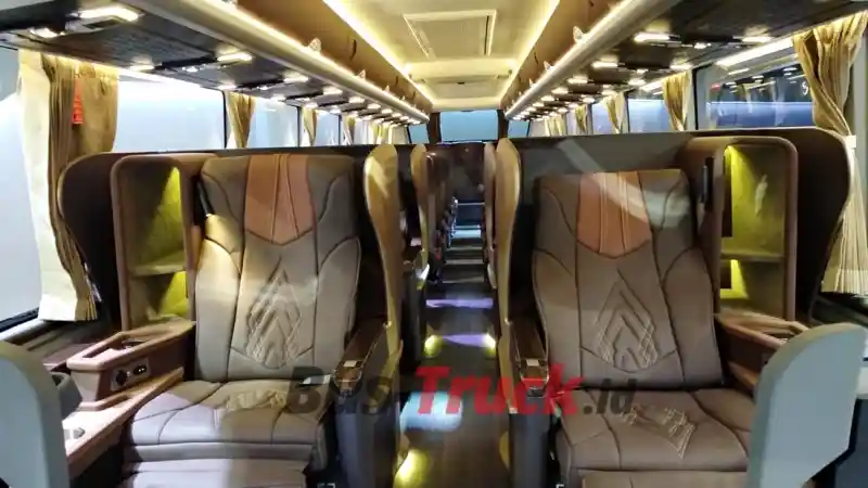 Foto - Biaya Apa Saja Yang Masuk Di Harga Sewa Bus Pariwisata?