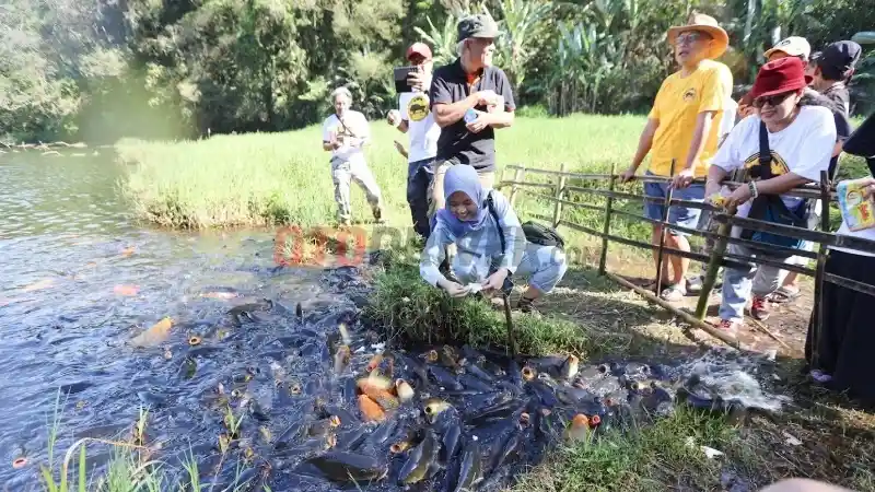 Foto - Kagama 4x4 Lakukan Baksos dan Guyup di Kaligua, Bumiayu Jawa Tengah