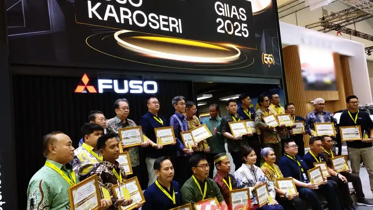 Foto - Karoseri Award Mitsubishi Fuso 2025: Percepat Standarisasi Mutu