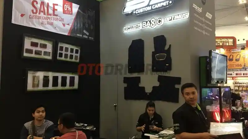 Foto - Diskon di GIIAS 2018: Berbagai Karpet Mobil Harga Spesial