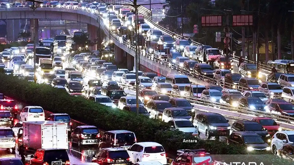 Foto - Dalam Sehari Di Jakarta 14 Orang Mengalami Kecelakaan Lalu Lintas
