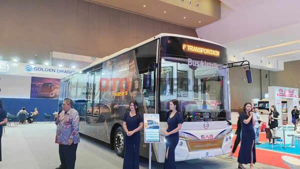 Berita - SAG Luncurkan Van Listrik Max dan Perkenalkan REEV Bus di Busworld 2026