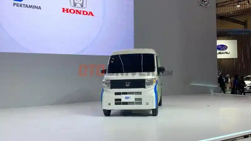 Foto - Honda dan Pertamina Jalin Kerjasama Dalam Riset Penggunaan Mobil Listrik Untuk komersil