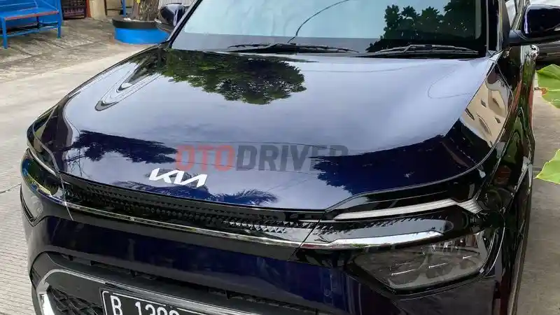 Berita - Bocor, Inilah Tampilan Penantang Innova Dari KIA