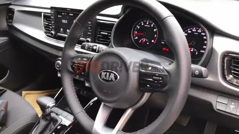 Foto - 7 Hal dari Kia Rio 2019 yang Bikin Jazz dan Yaris Perlu Was-Was