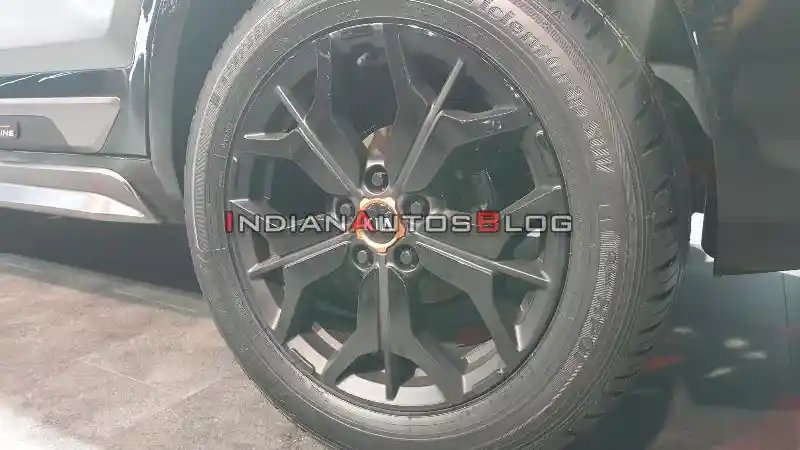 Foto - Kemunculan Kia Seltos X-Line di India