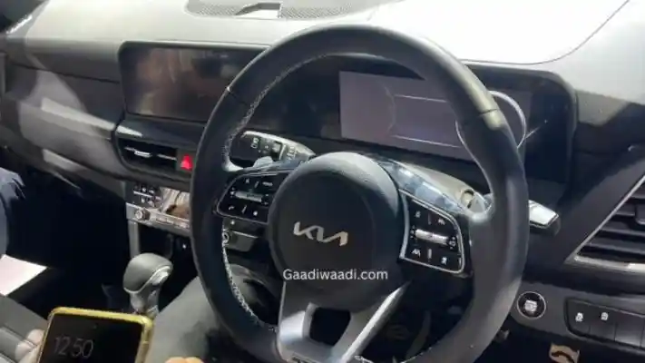 Foto - Kia Seltos Facelift Resmi Meluncur Di India