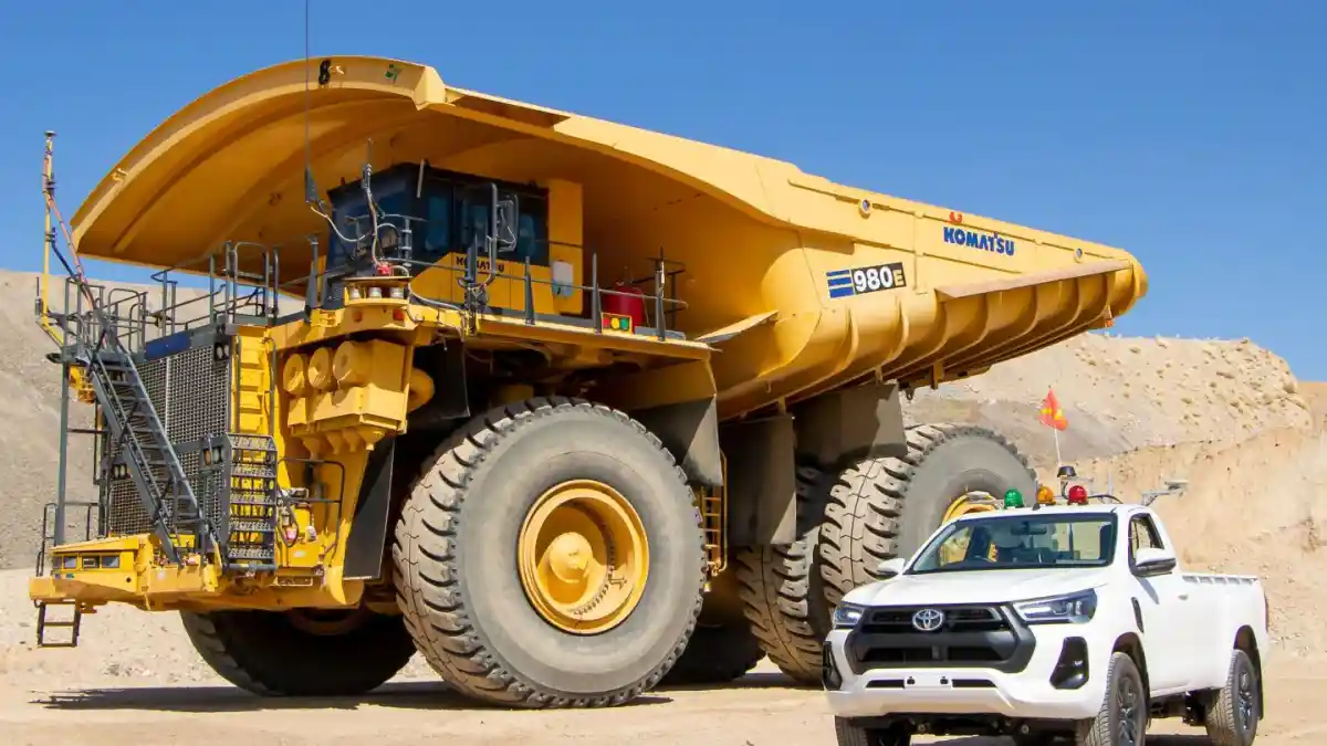 Berita - Komatsu dan Toyota Bersinergi Mengembangkan Truk Yang Bisa Nyetir Sendiri