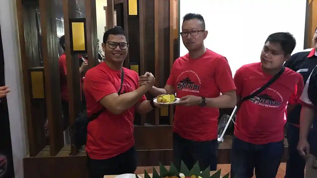 Foto - Komunitas Baleno Hatchback Semakin Eksis, Chapter Bandung Resmi Berdiri