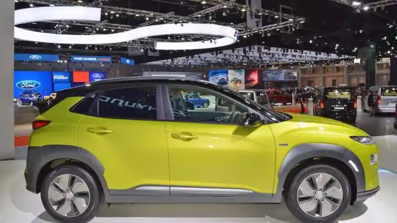Foto - Melihat Spek Hyundai Kona Electric, Setara Toyota C-HR?