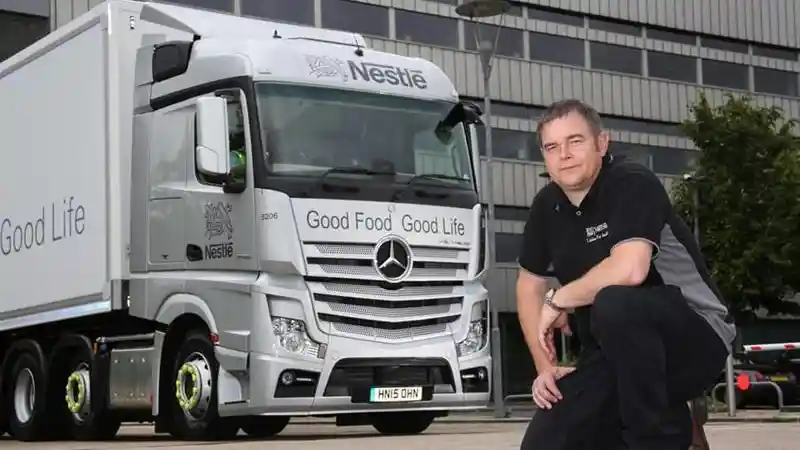 Truk - Irit Bahan Bakar, Nestle Puas Pakai Truk Mercedes-Benz Actros 2551