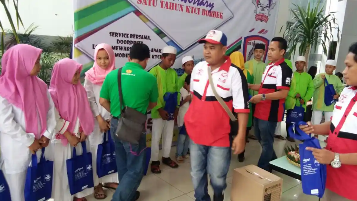 Foto - Komunitas Toyota Calya Bordek Rayakan Ulang Tahun Pertama di Dealer