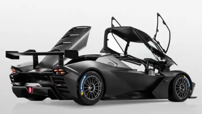 Foto - KTM Akan Luncurkan Mobil Pertamanya