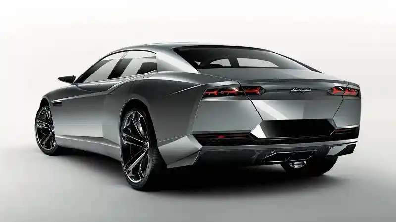 Foto - Lamborghini Siapkan Sebuah Grand Tourer?