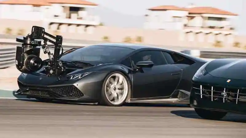 Foto - Lamborghini Huracan Dijadikan Mobil Pengambilan Adegan Film