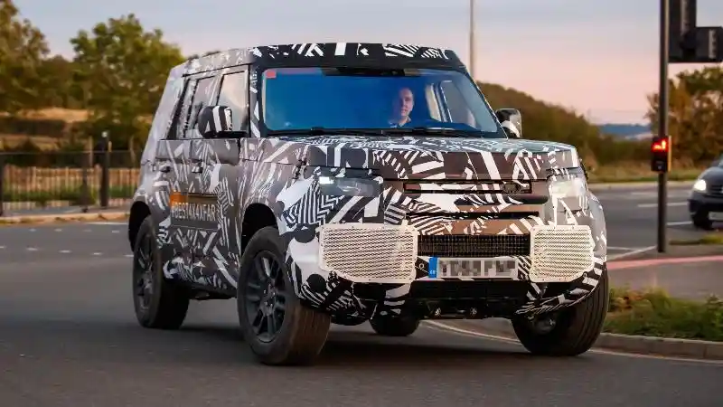 Berita - Spy Shot: Land Rover Defender Model Baru Lalu-lalang di Inggris