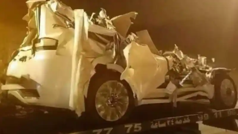 Foto - Land Cruiser 300 Ambyar Sebelum Sampai Showroom