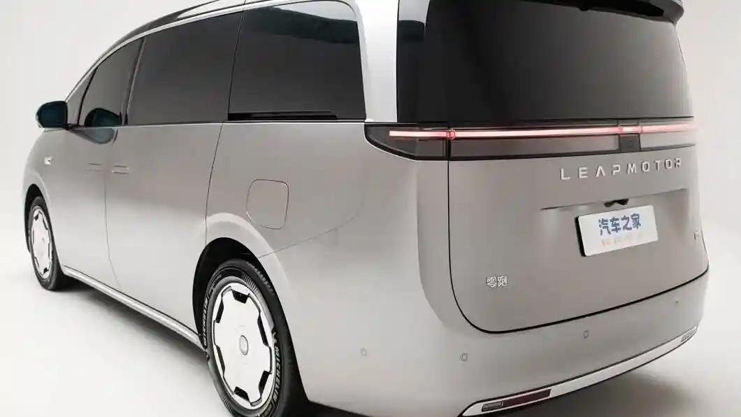 Foto - Leapmotor D99 Hadir, MPV Penantang Denza D9 dan XPeng X9