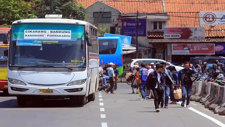 Berita - Polda Jabar Gelar Ramcek Di Terminal Leuwi Panjang