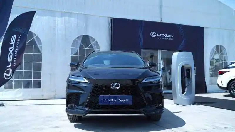 Berita - Lexus RX500h F Sport+, Lebih Lengkap Dengan Fitur Rear Wheel Steering