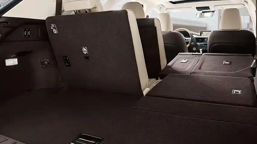 Foto - Lexus Indonesia Rilis SUV Baru 3 Baris Bangku