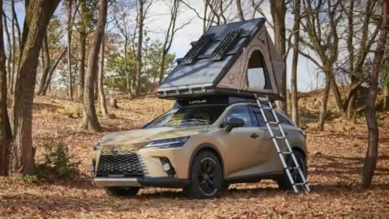 Foto - SUV Listrik Lexus RZ Sport Concept Jadi Bintang Pameran