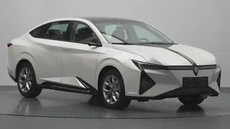 Mobil Listrik - Berkenalan Dengan Lingxi L, Mobil Listrik Perdana Hasil Patungan Dongfeng Dengan Honda 