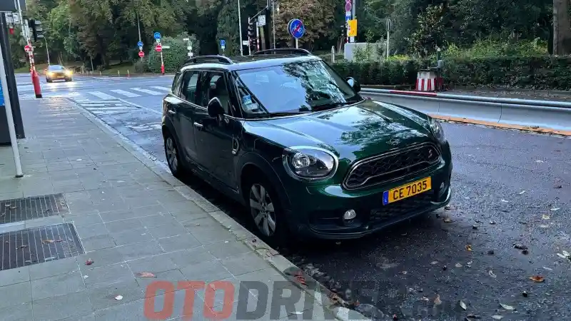 Foto - Mengunjungi Luxemburg, Negara Terkecil Dan Terkaya Eropa, Ini Pilihan Mobil Dan Biaya Sewanya