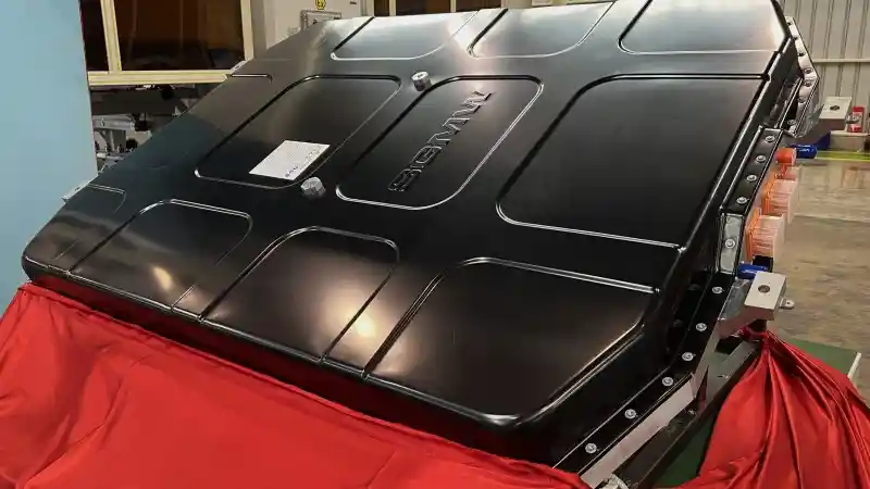 Foto - Wuling Resmi MAGIC Battery Nan Canggih Di Indonesia