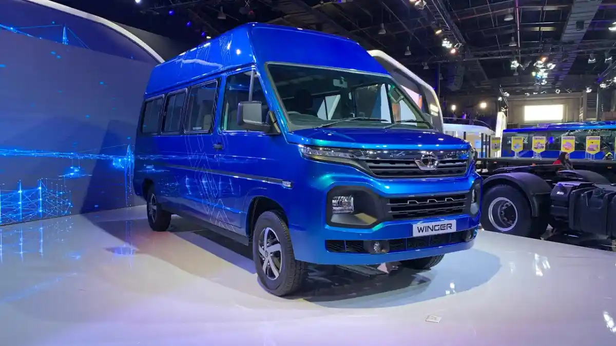 Van - Tata Winger, Pesaing Toyota HiAce Asal India