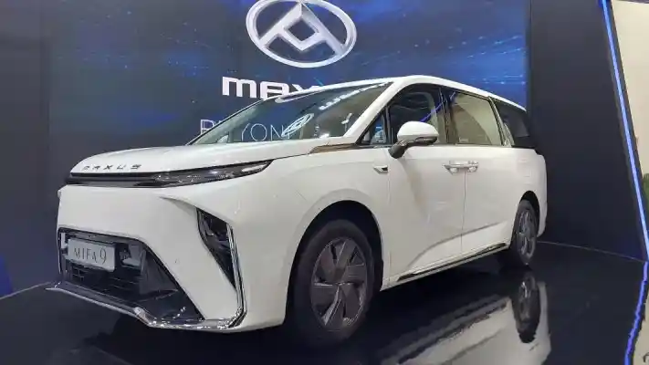 Foto - Komparasi Dimensi, Spesifikasi, Dan Harga Denza D9 vs Maxus Mifa 9 vs Zeekr 009 vs Alphard-Vellfire