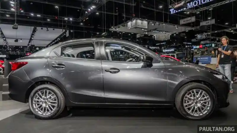 Foto - Malaysia Lockdown, Produsen Mobil Ini Hentikan Aktivitasnya.