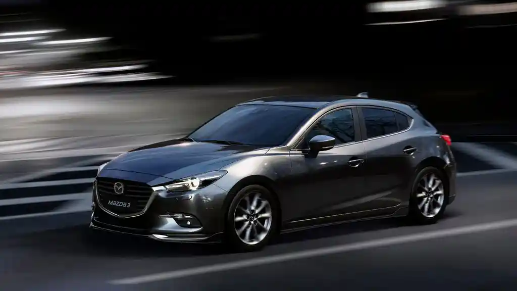 Foto - Honda Civic Hatchback Sudah Melenggang, Apa Kabar Mazda3?