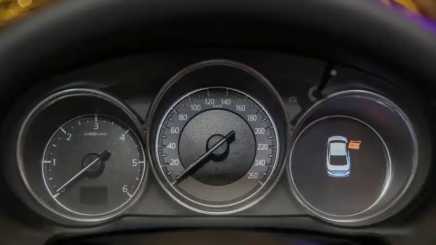 Foto - Mazda6 Edisi 2017 Resmi Hadir di Malaysia, Tambah Warna Baru