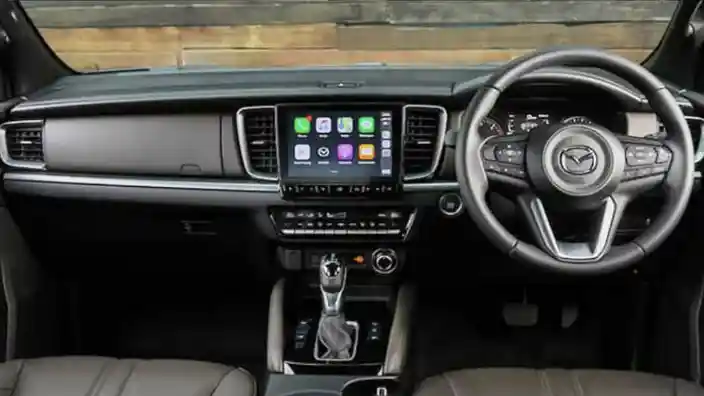 Foto - Kini BT-50 Bersaudara dengan D-Cab Lain